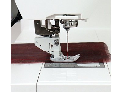 Šicí stroj JANOME SKYLINE S6 AE velikosti XL