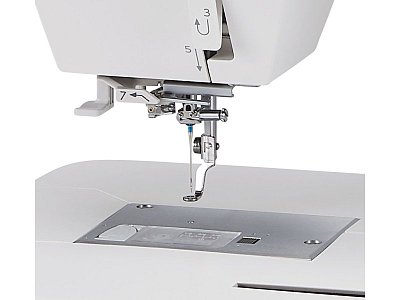 JANOME MEMORY CRAFT 550E + Vyšívací program Janome Artistic Digitizer Junior v češtině zdarma