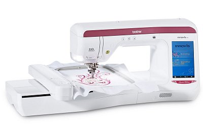 Vyšívací stroj Brother V3 LE  + PE Design 11 za zvýhodněnou cenu!