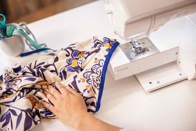 Šicí stroj Brother Inventio NV1045 SE